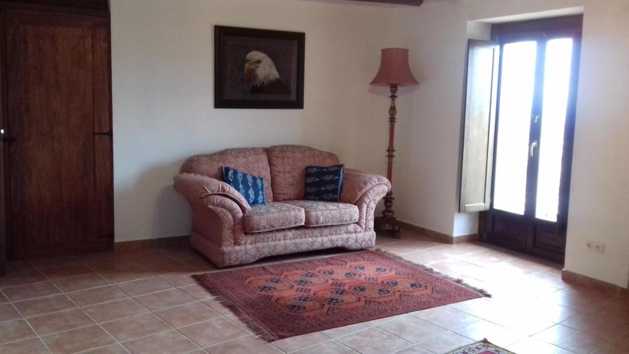 Bed and Breakfast Casa Amparo San Martín de Unx Exterior foto